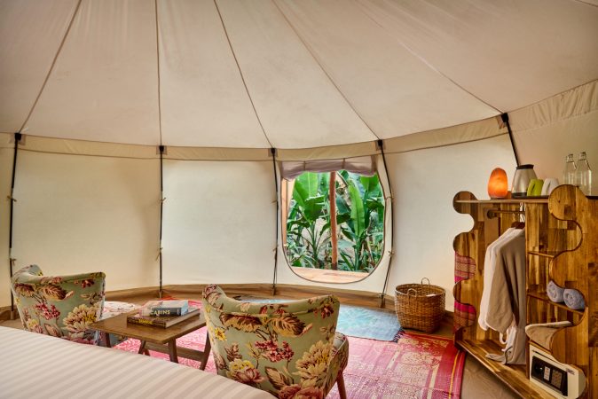 Explorer Tent Interior FR bdv 1 scaled